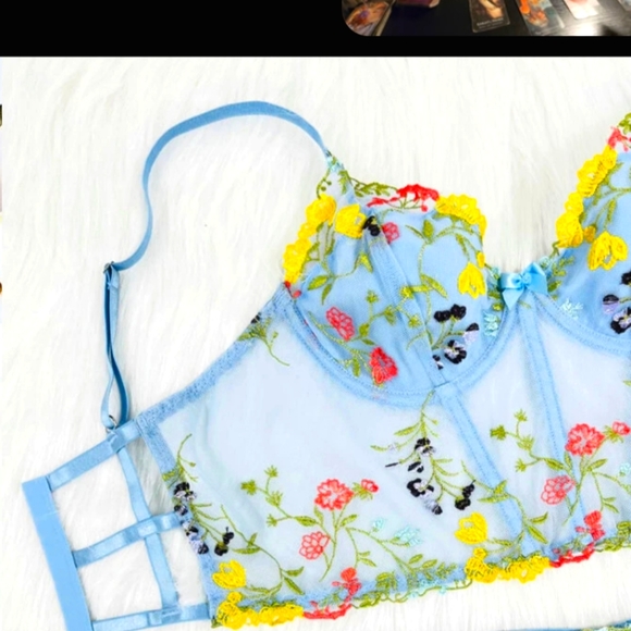 Nwt Blue Corset & Thong Set Medium - Picture 10 of 12